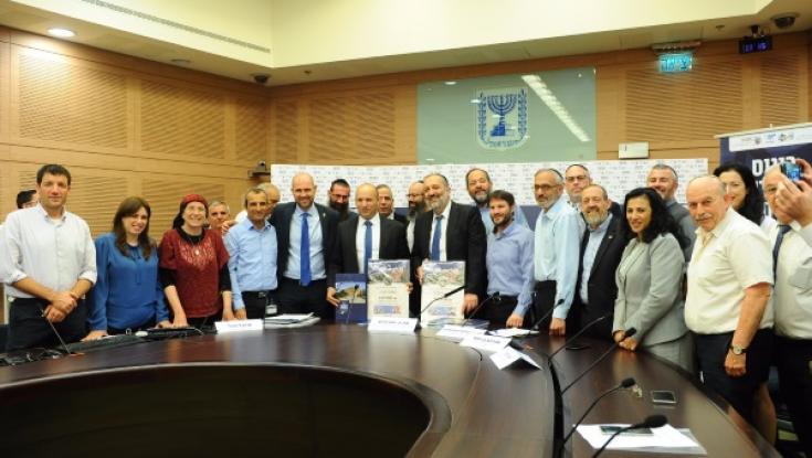 ראש הממשלה למשתתפי כנס בוני חברון בכנסת: ״ממשיכים לחזק את היישוב היהודי״