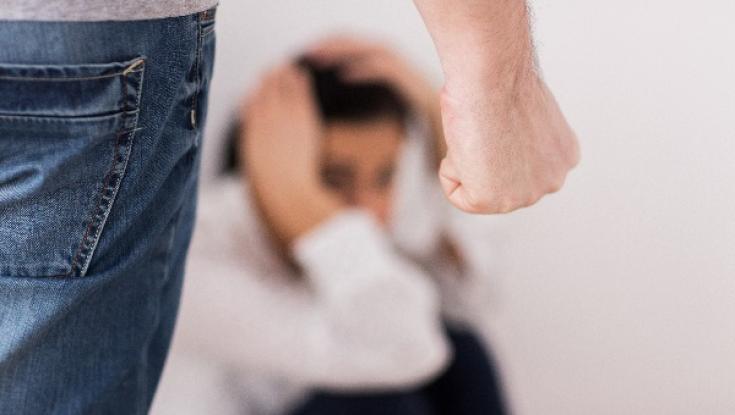 המיילדת הערנית: פיקחותה של הדולה הצילה את האשה מבעלה 