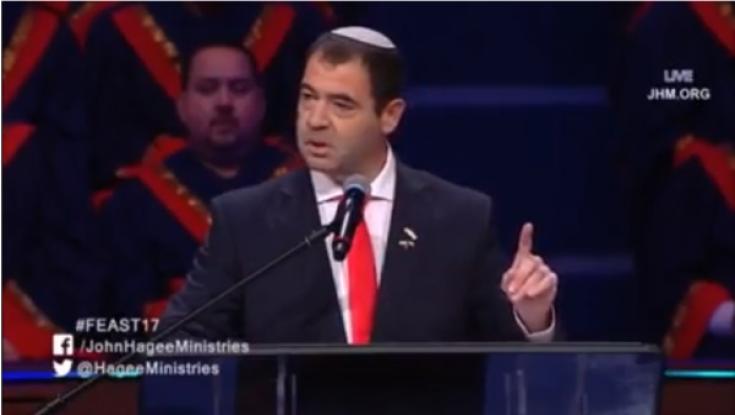 צפו: הקונסול הסרוג שסיפר למיליוני אמריקנים על ירון ואפרת אונגר הי"ד