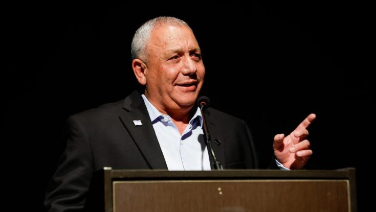 אחרי איחוד בנט-לפיד: המהלך הדרמטי של גדי איזנקוט