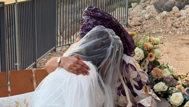 האם השכולה מהיישוב עלי ארגנה חתונה במצפה לזכר בנה