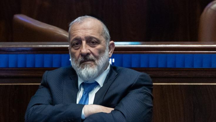 מכה לדרעי: שלושה חברים נוטשים למפלגה אחרת