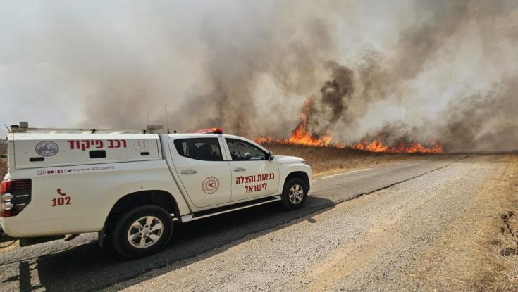 שריפה גדולה מתפשטת ברמת הגולן: "בשלב זה אין סכנה ליישובים"