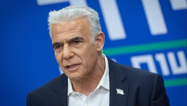 "התשובה מעציבה אותי": לפיד נשאל אם ימליץ לשריין את טלי גוטליב או מאי גולן