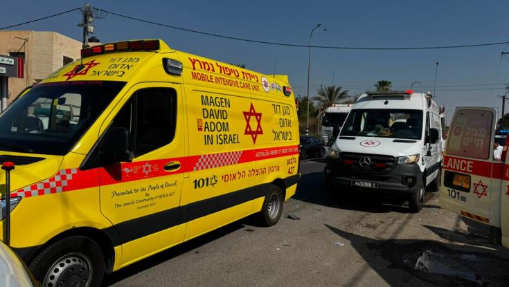 חשד לפיגוע דקירה בבקעת הירדן: צעיר בן 18 נפצע בינוני - המחבל נמלט