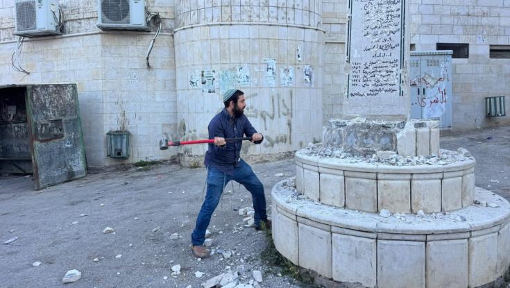 אחרי סערת ניתוץ האנדרטה: צבי סוכות בתגובה ראשונה
