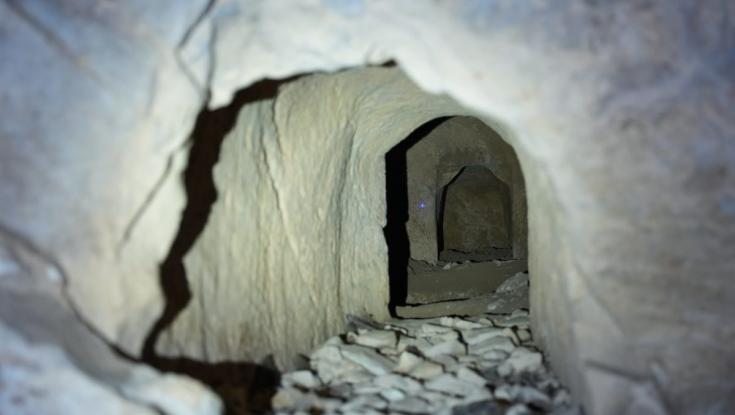 במשטרה נדהמו: מערה עתיקה מתקופת בית שני נחשפה במזרח ירושלים