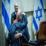 דרעי מחבק את אוחנה צילום: Yonatan Sindel/Flash90 חדשות