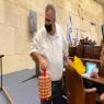 ביטן והסוכריות צילום: הטוויטר של דוד ביטן חדשות