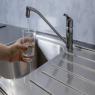 חשוב לשתות מים צילום: aileenchik,Shutterstock לייף סטייל