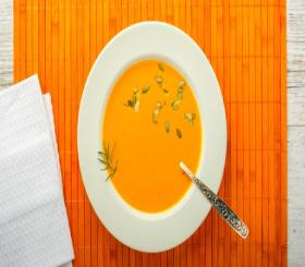 מרק בטטות ותפוזים צילום: shutterstock