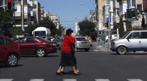 לא יודעים לחצות במעברי חציה צילום: פלאש 90. נתי שוחט חדשות