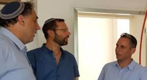 שוקי סט עם ישראל גנץ ואלחנן גלט צילום: באדיבות המצולם ברנז'ה