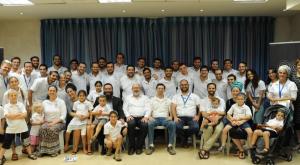 אומרים שלום לשליחים צילום: תורה מציון ברנז'ה