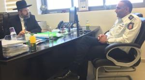 הרב לאו ורב טפסר שמחי במהלך הפגישה צילום: דוברות הרב לאו חדשות
