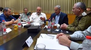 נתניהו, ליברמן ואיזנקוט בקריה צילום: אריאל חרמוני. משרד הביטחון חדשות