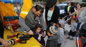 לא מעוניינים לדעת מה דעתם? תושבי יו"ש. למצולמים אין קשר לכתבה צילום: פלאש 90. גרשון אלינסטון חדשות