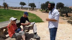 סוכות, בר"ג והמלווה הנוסף צילום: עוצמה יהודית חדשות