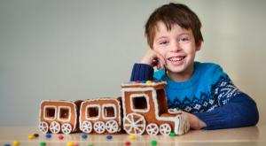 עוגת רכבת לילד צילום: shutterstock אוכל