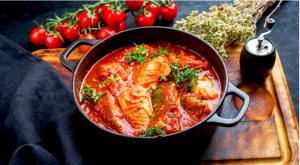 פילה דג ברוטב עגבניות מרוקאי צילום: shutterstock אוכל