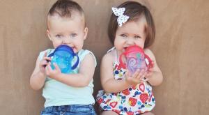 כוסות אימון של NUBY צילום: NUBY הורים וילדים
