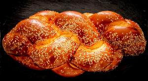  צילום: shutterstock חלות לחמים ומאפים