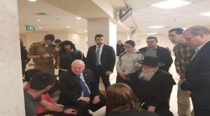 ריבלין וליצמן בבית החולים צילום: דוברות סגן השר ליצמן חדשות