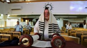 תפילה בימי הקורונה צילום: גרשון אלינסון, פלאש 90 חדשות