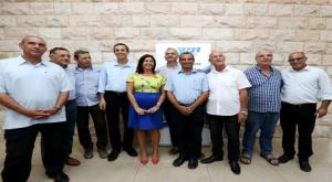השרה רגב עם ראשי הרשויות ביהודה ושומרון צילום: ללא ברנז'ה