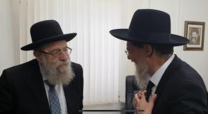הרב אריה שטרן והרב בן ציון הכהן קוק צילום: ללא חדשות