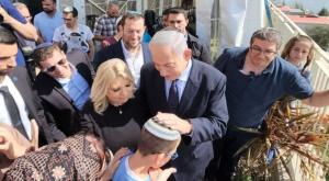  נתניהו מברך את האח הצעיר לבית משפחת יניב |  צילום: רועי חדי חדשות