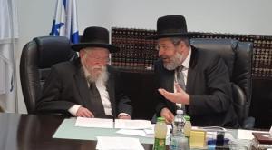 הרב לאו עם הרב גולדברג זצ"ל צילום: דוברות הרב הראשי חדשות