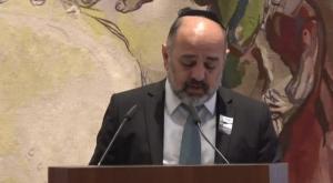 ח"כ מרגי באמירת הקדיש צילום: צילום מסך יהדות