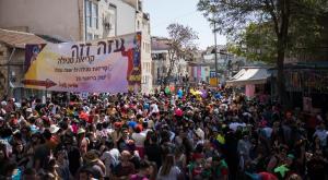 ניסים בכר מלא בחוגגים  צילום:  Hadas Parush/Flash90 חדשות
