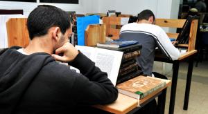 לימוד תורה, אילוסטרציה, למצולמים אין קשר לידיעה צילום: shutterstock הורים וילדים