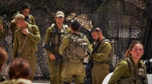 חיילים בגבול מצרים אחרי הפיגוע צילום: Dudu Greenspan/Flash90 חדשות