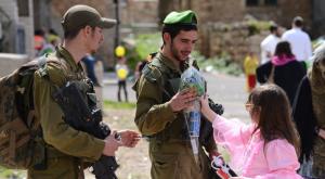 חיילים בפורים, ארכיון צילום: Mendy Hechtman,FLASH 90 חגים