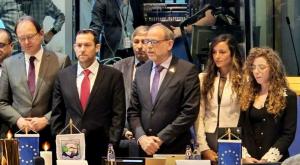 המשפחה בכנס בבריסל צילום: טוני דה סילבה עבור מועצה אזורית שומרון חדשות