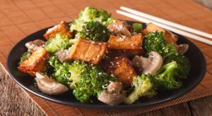 מוקפץ בתנור צילום: AS Foodstudio,Shutterstock אוכל