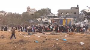 שיירת העזתים המתפנים צילום: צילום מסך, מתוך כאן 11 חדשות