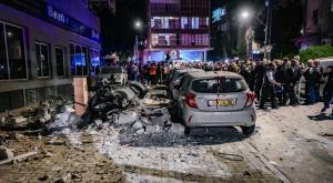 זירת הפגיעה הישירה ברמת גן |  צילום: Avshalom Sassoni,Flash90 חדשות