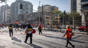 פגיעה ישירה ברמת גן |  צילום: Chaim Goldberg,Flash90 ברנז'ה