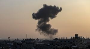 תקיפה בעזה, אילוסטרציה צילום: Anas-Mohammed,Shutterstock מבזקים