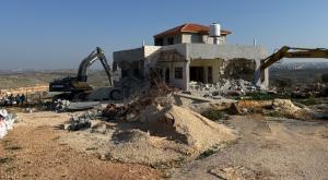 הריסת הבתים בפונדוק צילום: המנהל האזרחי מבזקים