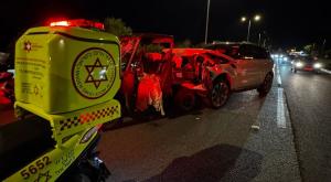 זירת התאונה בכביש 77 צילום: תיעוד מבצעי מד"א מבזקים