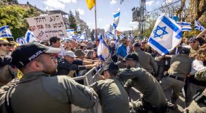 העימותים במחאה בירושלים צילום: Chaim Goldberg,Flash90 חדשות