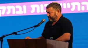 עופר וינטר בכנס צילום: נהורא - שידורים חיים חדשות