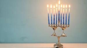 חנוכית כסף  צילום: shutterstock לייף סטייל