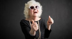 סבתא מגניבה צילום: shutterstock הורים וילדים