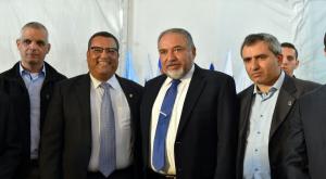 ליאון עם אלקין והשר ליברמן צילום: יחצ חדשות